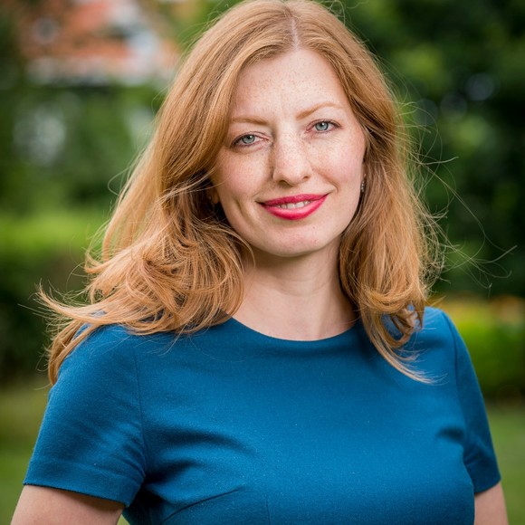 Meet your Posher, Sarah - Picture 1 of 1